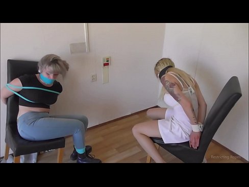❤️ E varur / e lidhur dhe e gojës / vajzë në ankth Seks në sq.fuckmymac.ru ❌